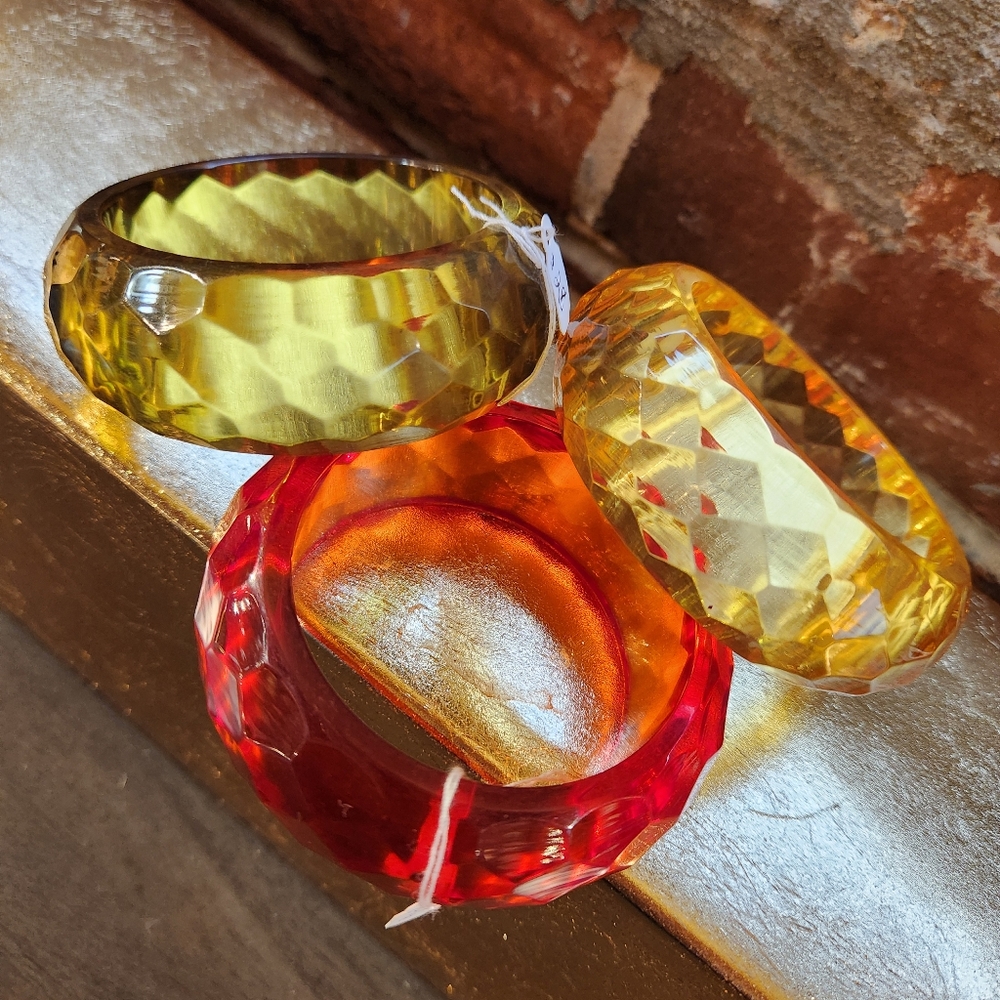 Rich Orange Faceted Acrylic Bracelet